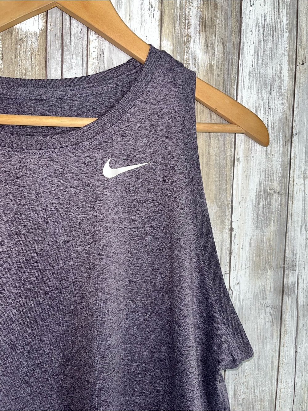 Nike Dri Fit Tank Top Gray Sleeveless Athletic Shirt Women’s Medium - Picture 3 of 4